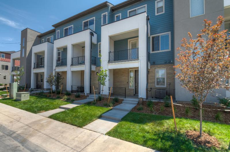 Townhome in South Denver!